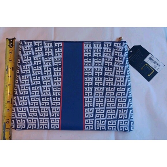 OTG Twenty Four Seven Number 8 Limited Edition Bag MSRP $79 - Picture 4 of 8